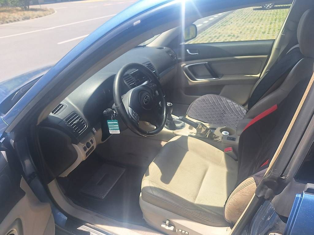 Subaru Autos: Subaru legacy – D'occasion à Uvrier par xhell 3