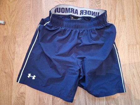Under Armour SportShorts M neuwertig