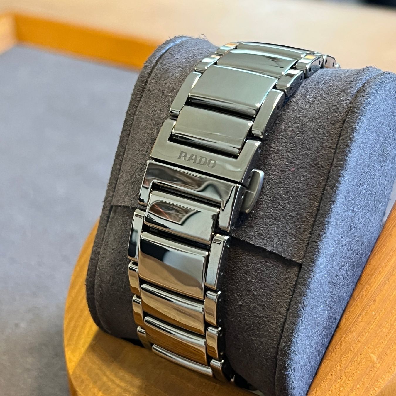 Rado Orologi: Rado True MOP Dial Automatic Date Diamond Bezel 763.0057.3.0 – Usato da Carouge GE venduto da Watchaser 5