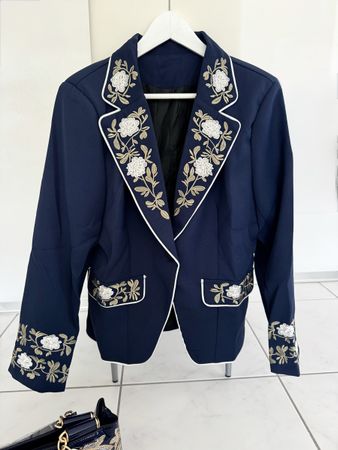 Modischer Folklore-Damenblazer (NEU)