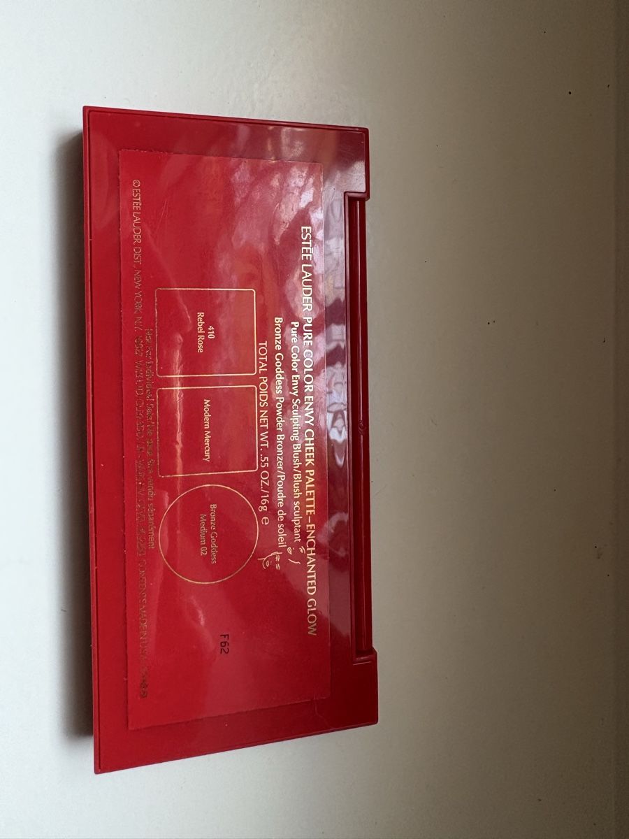 Estée Lauder Maquillage: Estée Lauder enchanted glow palette – Neuf (Voir description) à Münchenstein par cyoni 2