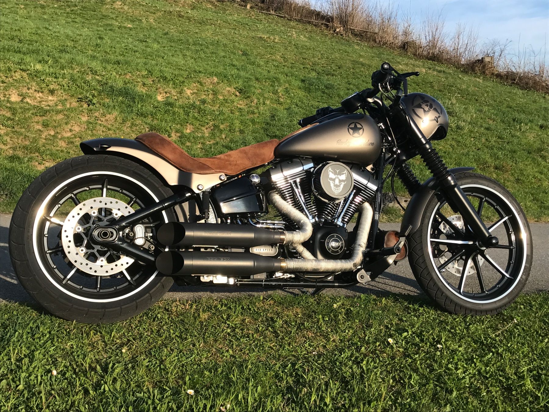 Harley-Davidson Chopper: HARLEY-DAVIDSON FXSB Breakout 103 ABS CUSTOMBIKE – Usato da Andwil SG venduto da ElmAki 3