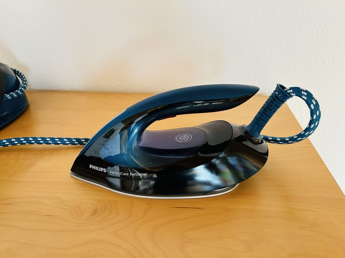 Philips Fers à repasser: Philips Perfectcare Performer fer à repasser  – D'occasion à Gland par yke_qc2n 3