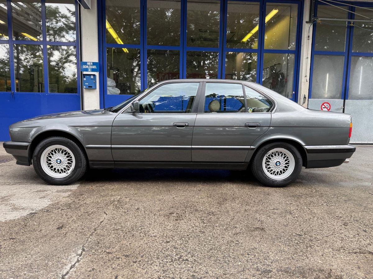 BMW Autos: BMW 525i E34 Limousine – D'occasion à Ostermundigen par Vrenoro.Gold 1