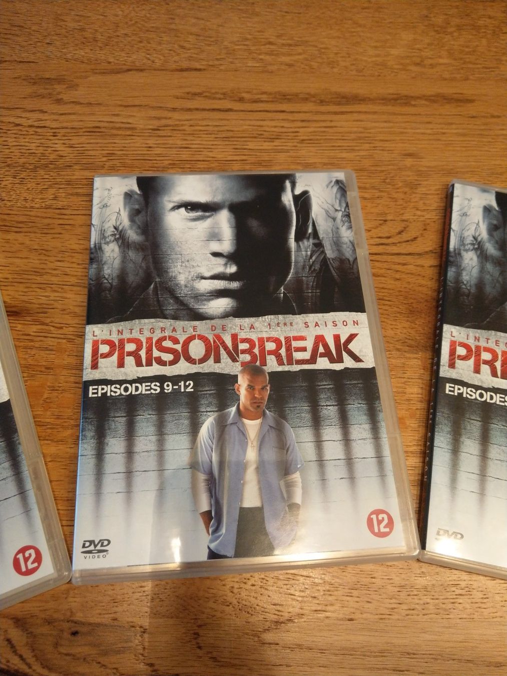 Tutti i DVDs: Prison Break saison 1 – Usato da Neyruz FR venduto da Akaraion-KFT 3