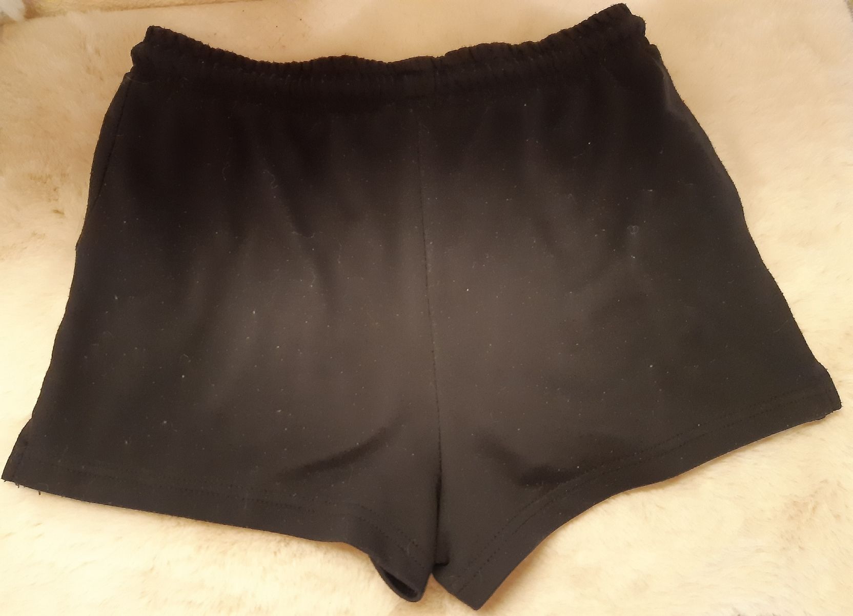 Hosen: Kurze schwarze hosen – Gebraucht aus Toffen von Gwunderegge77 2
