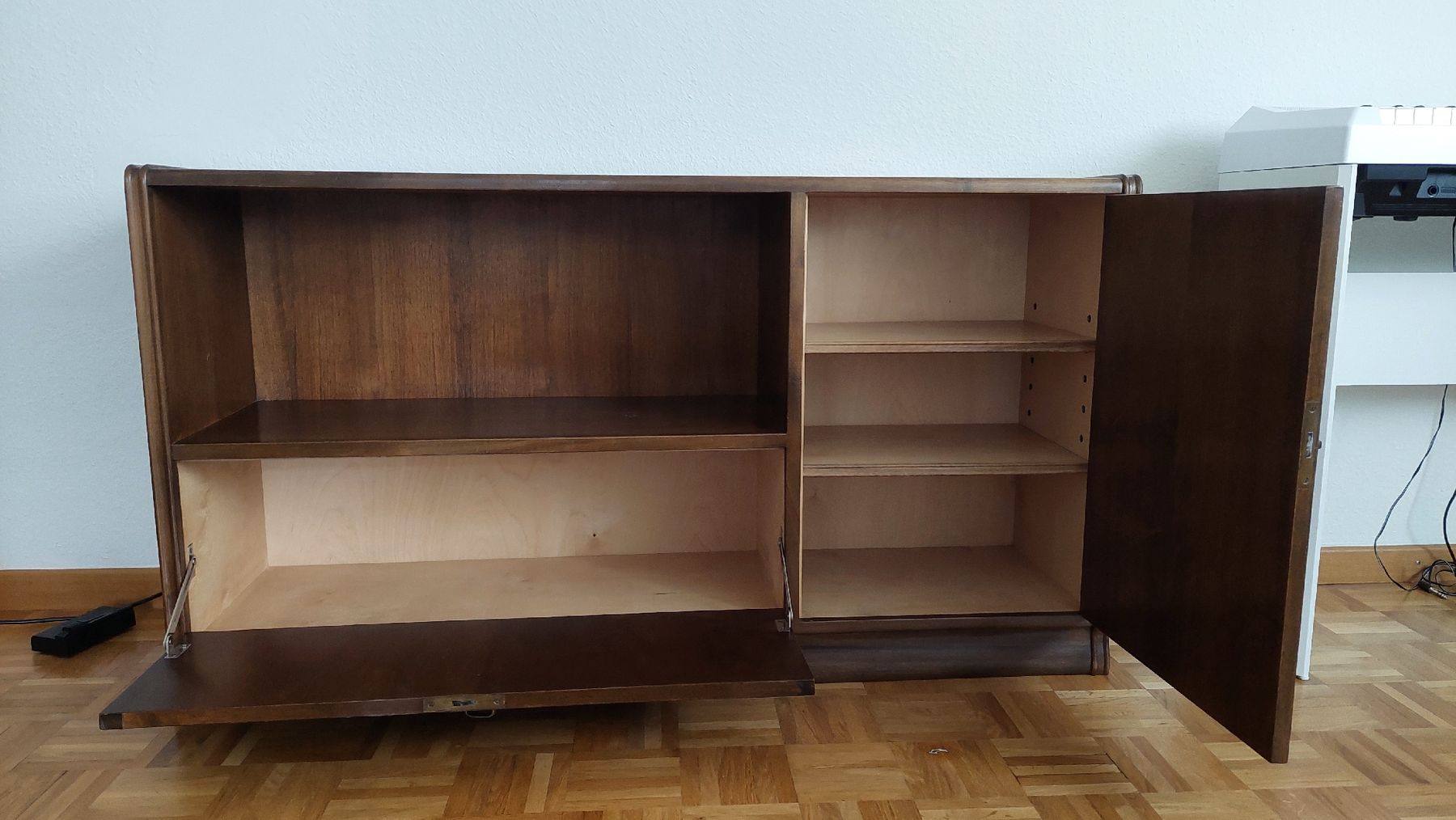 Cassettiere: Kommode aus wunderschönem Holz – Usato da Wettingen venduto da kaidis 1