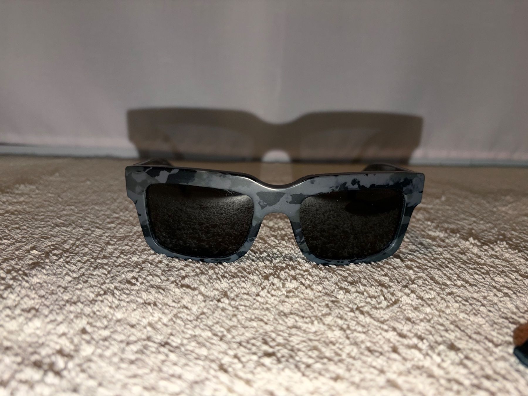 Prada Occhiali & Lenti: Prada Sonnenbrille Vintage – Usato da Visperterminen venduto da lgresell 1