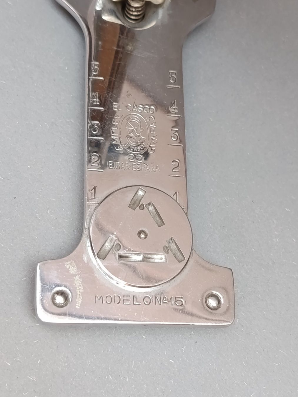 Tous les outils: El Casco Tacker Modell Nr 15 Hefter Bostitch – D'occasion à Riehen par twentymodern 2