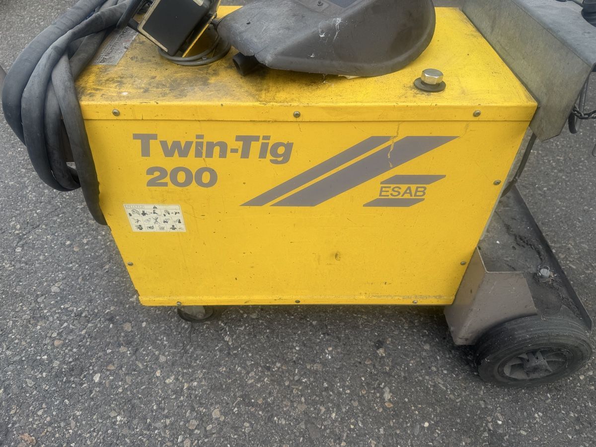 Saldatori: Twin- Tig 200 Schweißgerät – Usato da Zullwil venduto da Autocentersalii 2