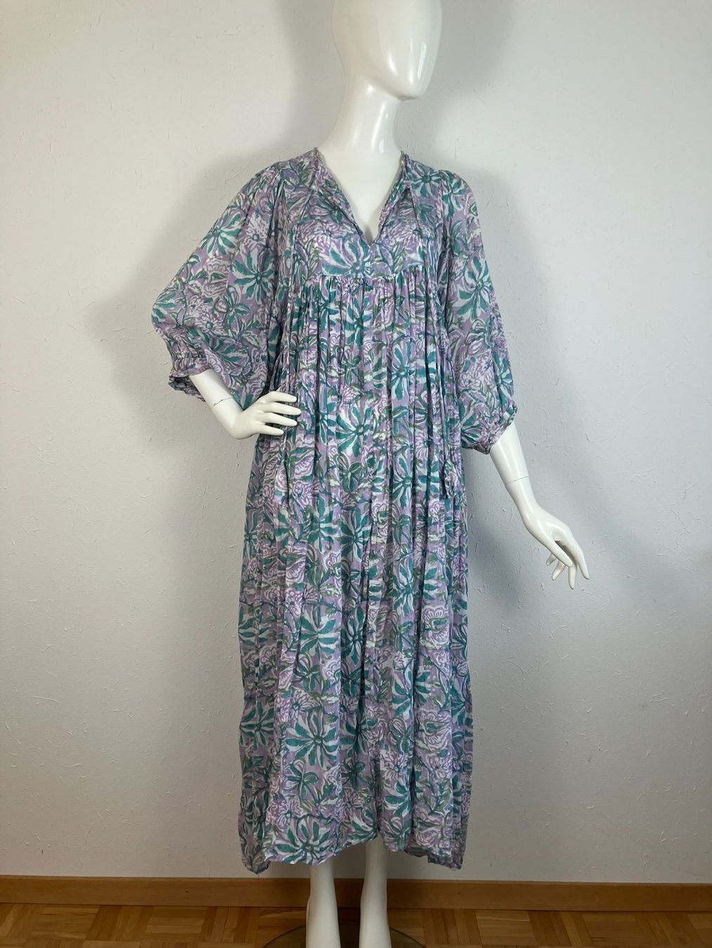 Robes: Le Trésor du Monde Kleid one size – D'occasion à Laupen ZH par kar_lfz6