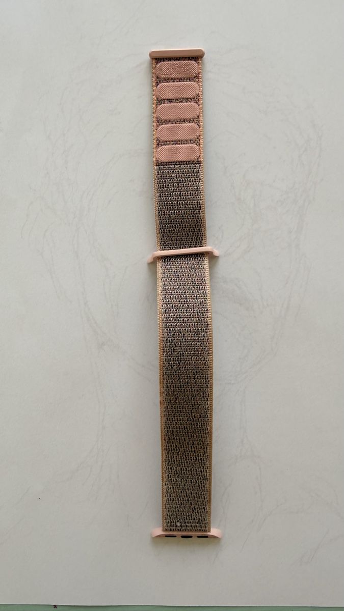 Apple Bracciali & Braccialetti: Apple Watch Armband Sport Loop Pink Sand – Usato da Glattpark Opfikon venduto da maeka3 3