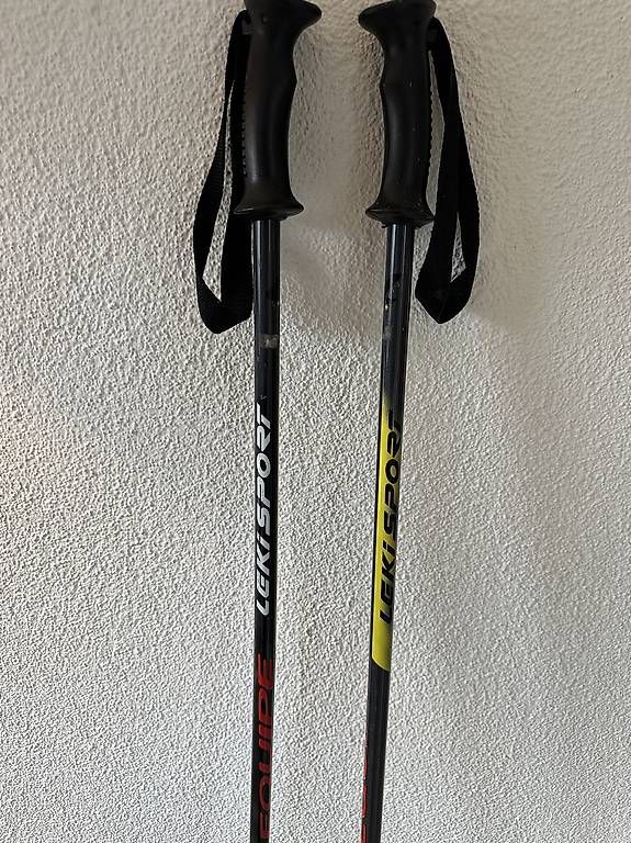 Skis: Leki Sport – Gebraucht aus Küssnacht am Rigi von mis_skz5