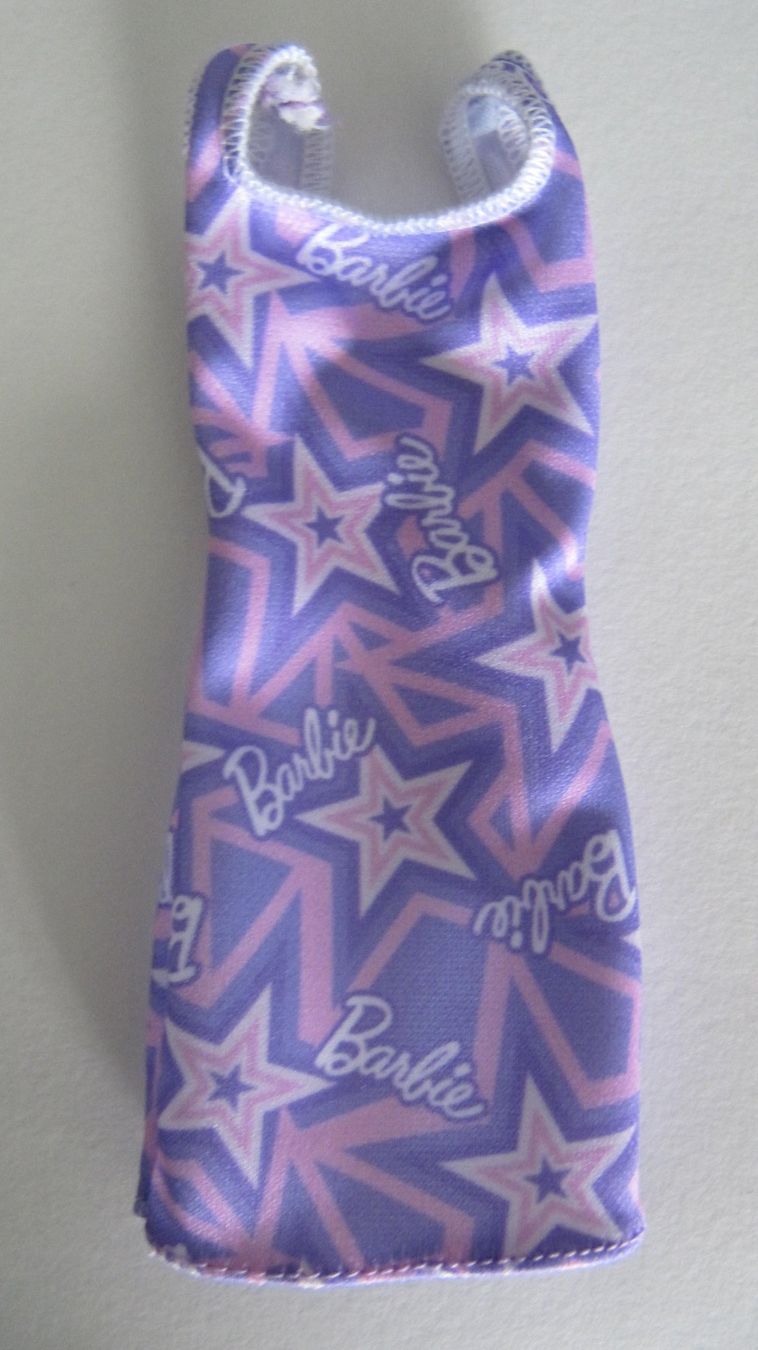 Bambole: Schöne Kleider mit Barbie Logo – Nuovo (secondo la descrizione) da Brunnen venduto da Kiwiland1 5
