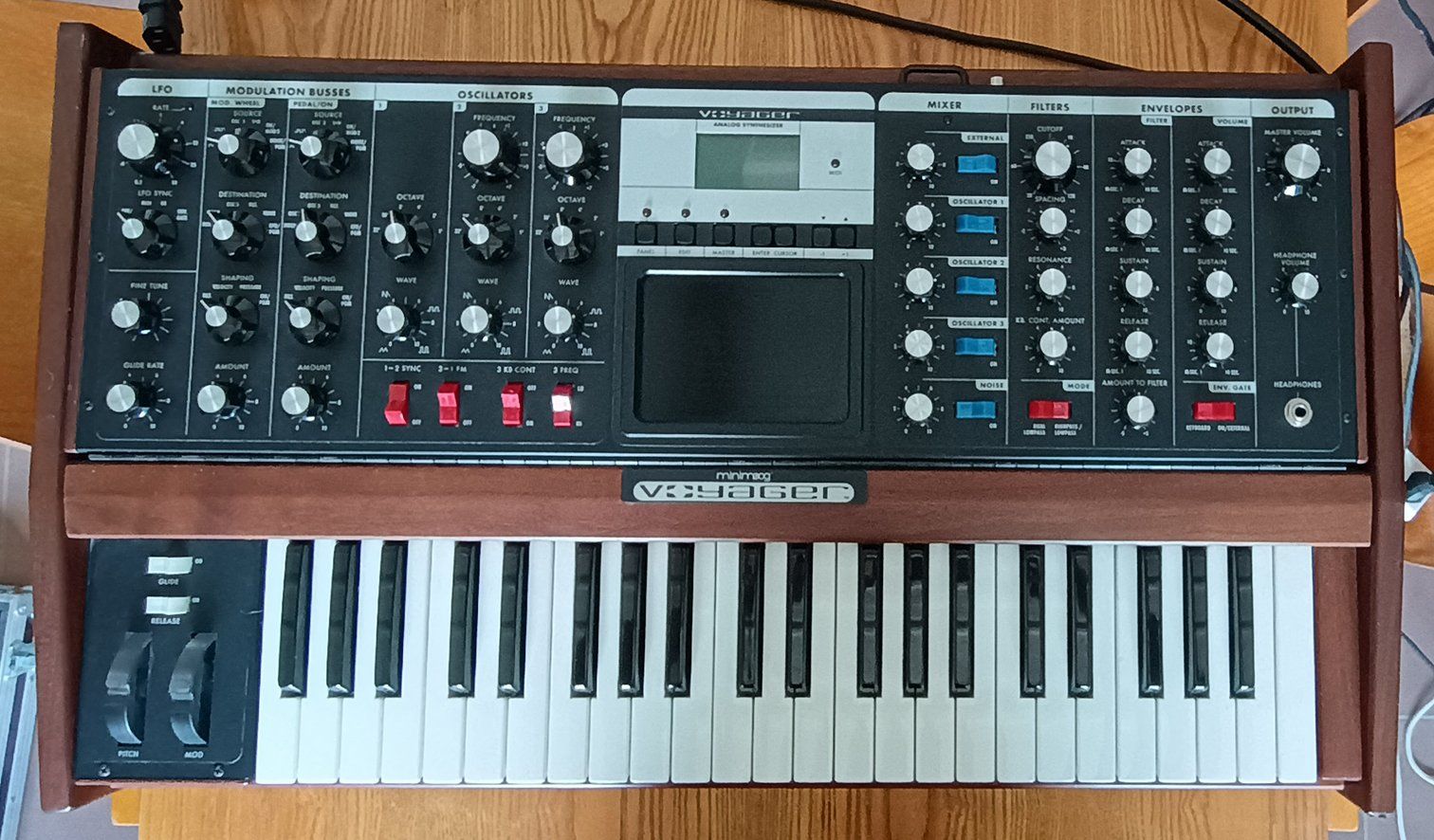 Moog Strumenti musicali: Moog Minimoog Voyager Performer Edition – Usato da Sierre venduto da bolla_sapone 5