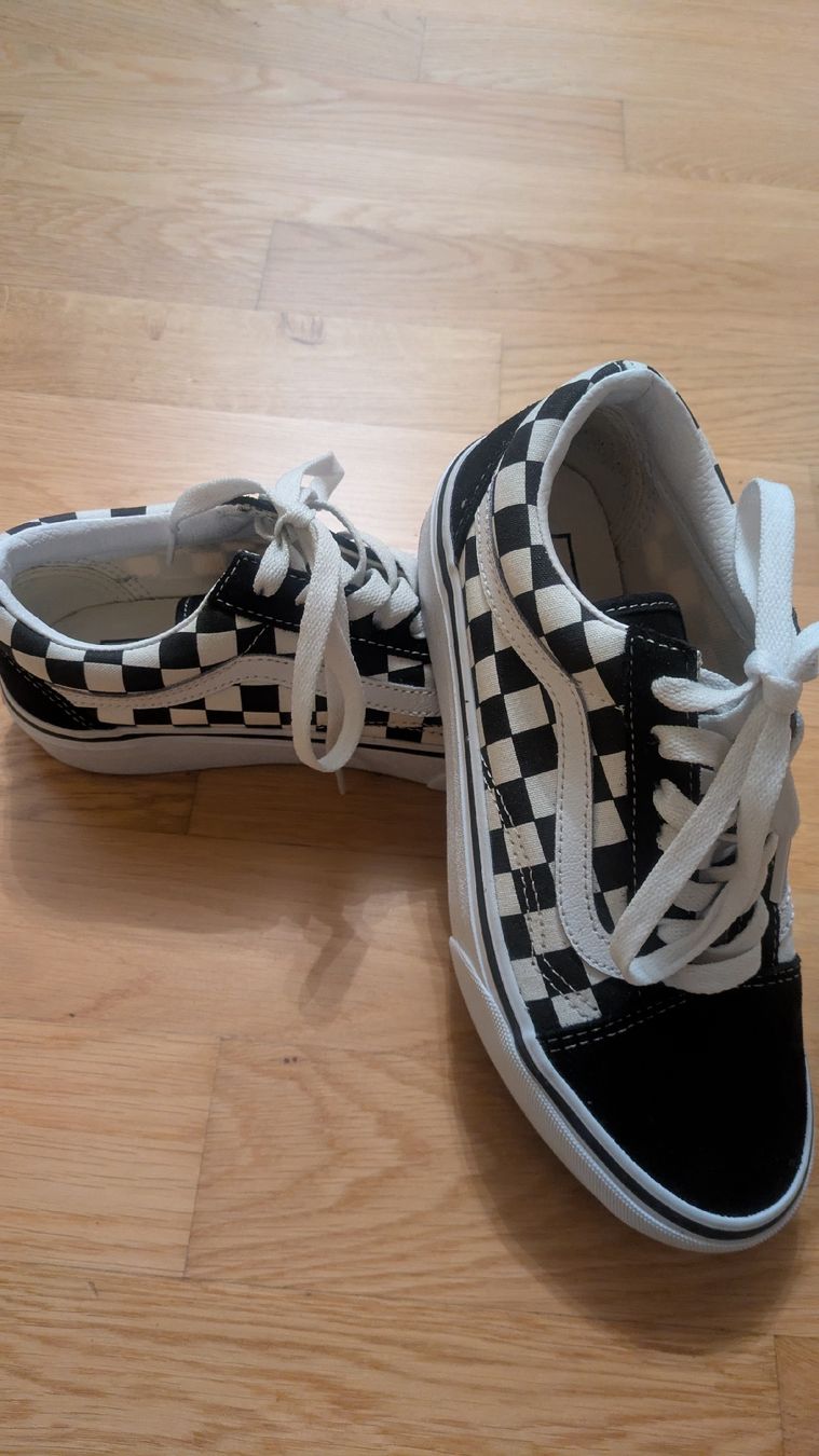 Vans Scarpe da uomo: Vans Old Skool Sneaker Gr. 36.5 – Usato da St. Gallen venduto da Jasik1