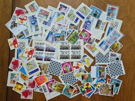 Frankaturware 1 CHF x 100 Selbstklebend! GRATISLIEFERUNG !