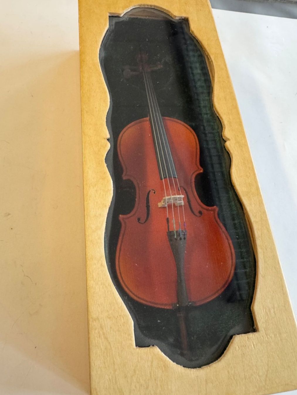 Strumenti musicali: Miniatur-Cello – Nuovo e nell'imballaggio originale da Schaffhausen venduto da outlet-music 2