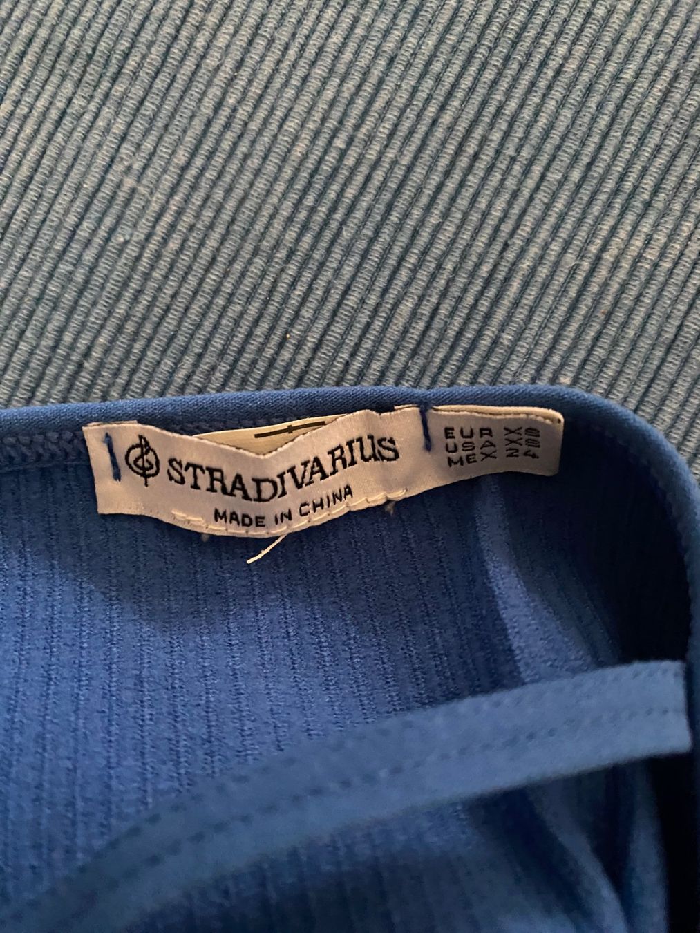 Stradivarius Top: Stradivarius Sommer TOP Grösse XS – Usato da Allenwinden venduto da Obalu 2