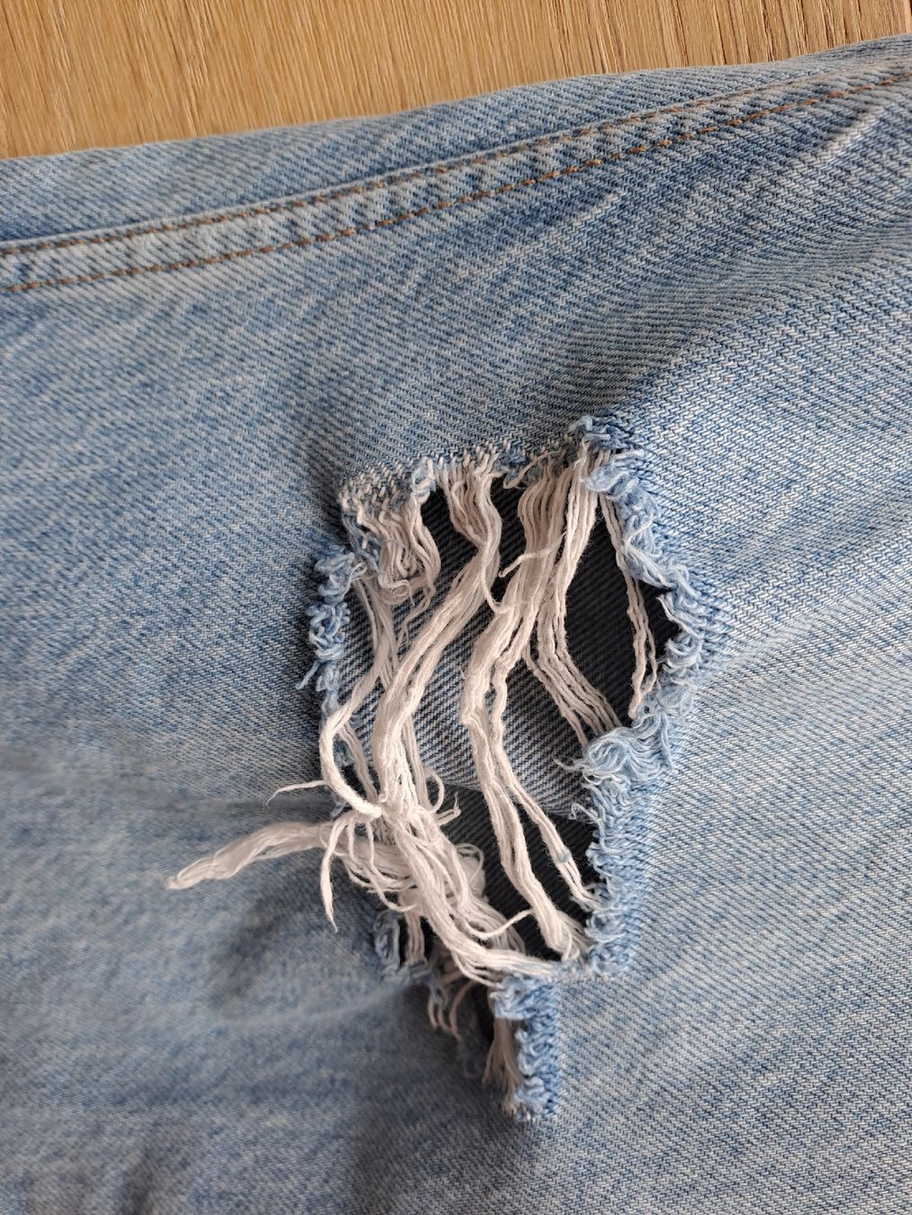 Mango Pantaloni: MNG Bootcut flared jeans mit Rissen – Usato da Kaltbrunn venduto da Koschka75 2