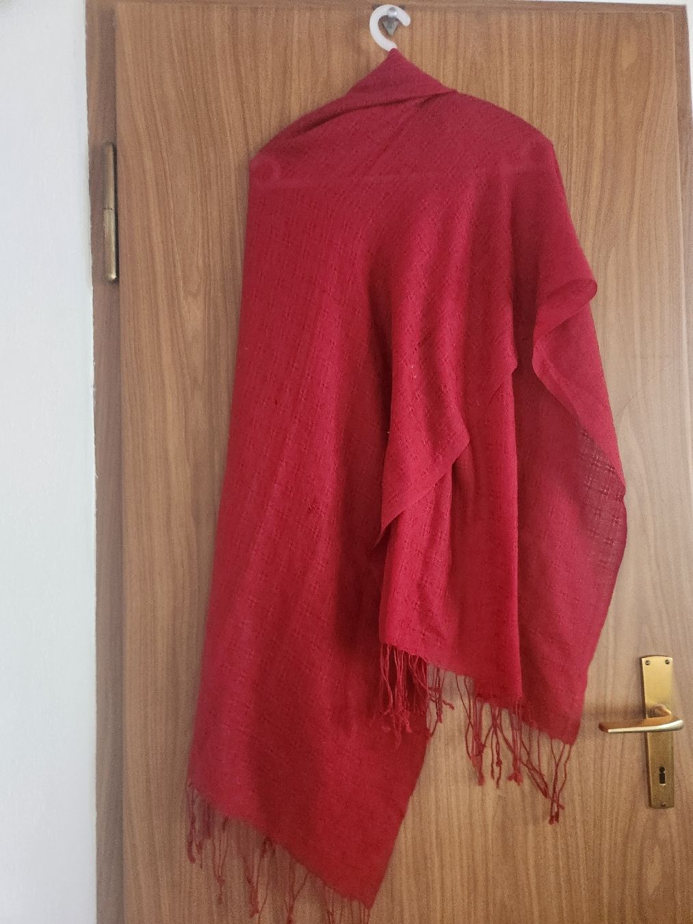 Foulards, Tücher & Schals: Écharpe Pashmina rouge, 100% pashmina – Gebraucht aus Niedergösgen von Eva2410 1