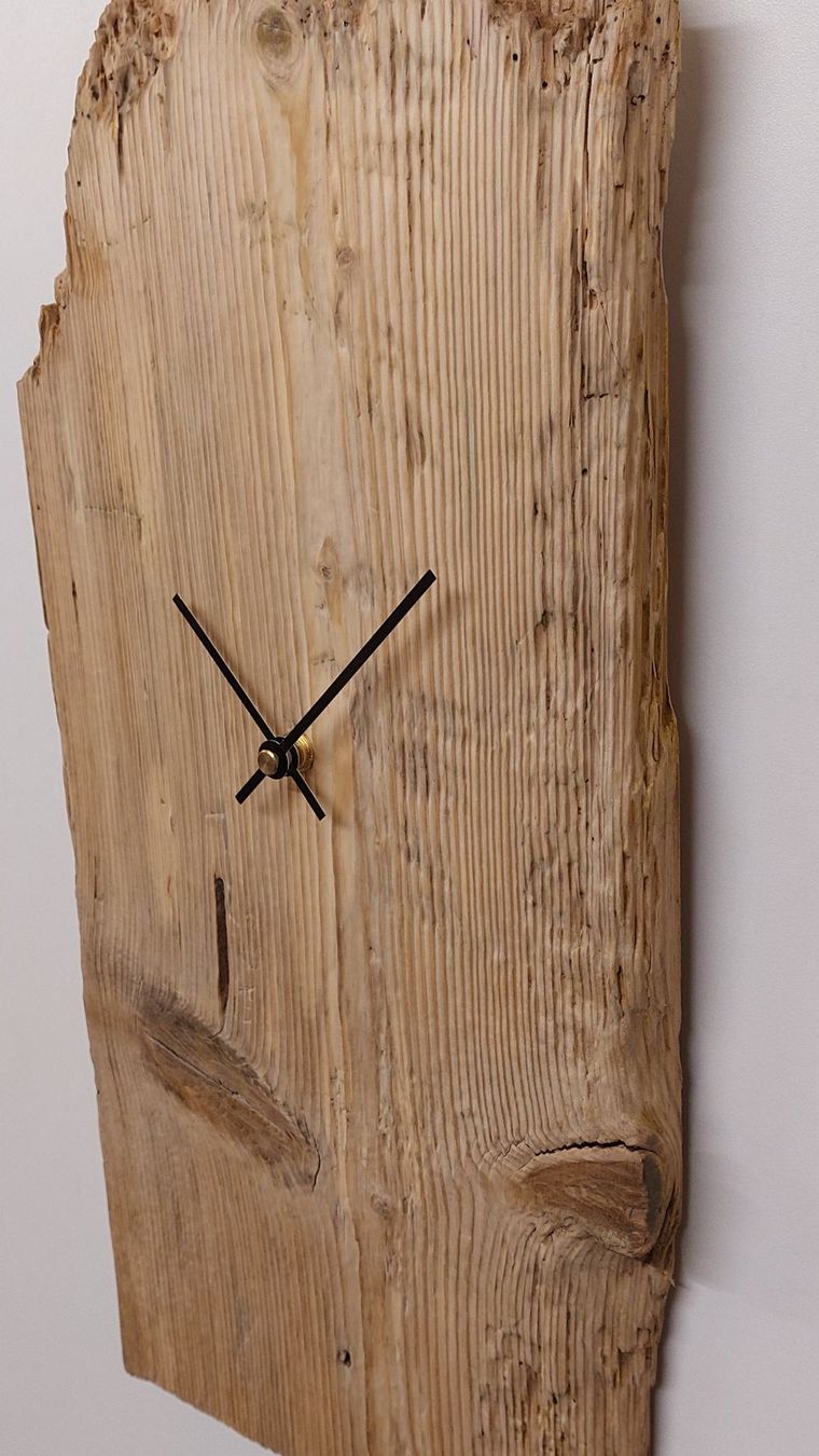 Orologi: Uhr aus einem Altholzbrett – Nuovo e nell'imballaggio originale da Egnach venduto da Oldwoodstyle 4