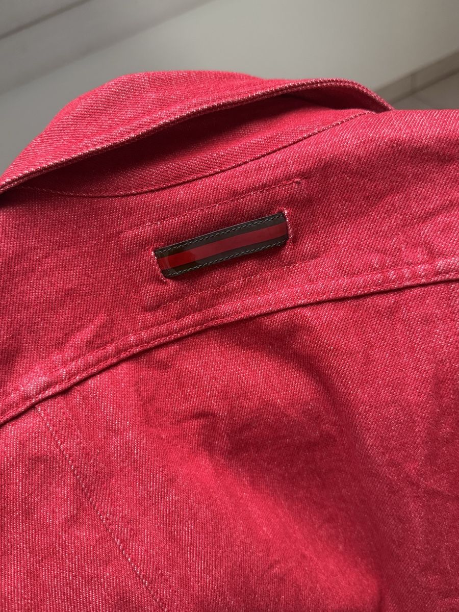 Gucci Jacken: Gucci Jeansjacke rot original – Neu (gemäss Beschreibung) aus Uznach von Resa5 1
