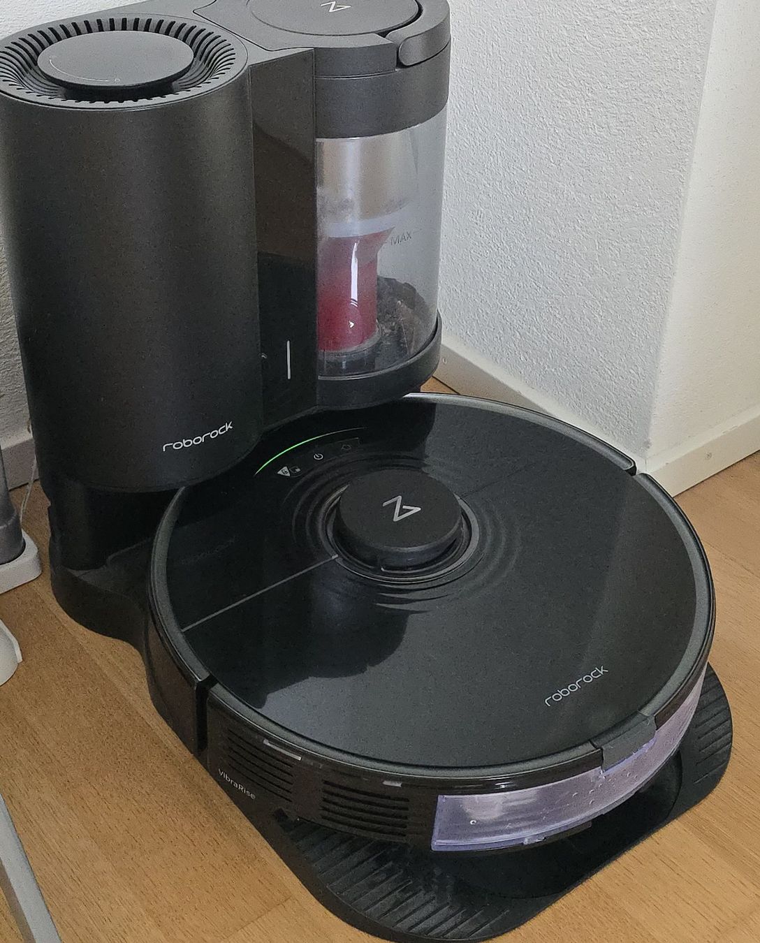 Roborock Aspirapolveri & Accessori: Roborock S7+ Saugroboter mit Absaugstation – Usato da Suhr venduto da Keve18 1
