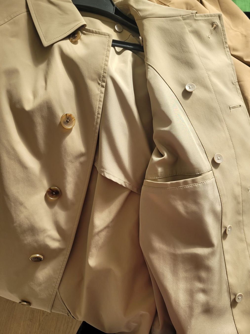 Uniqlo Mäntel: Imperméable beige classique, coupe droite – Gebraucht aus St-Sulpice VD von Piggy03 2