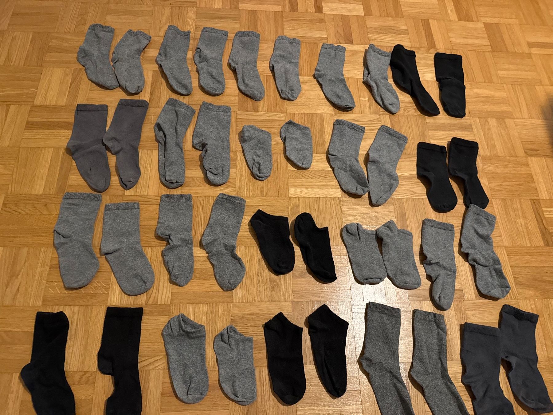 Chaussettes enfants: Kinder Socken Grösse 26-28 – D'occasion à Zürich par zd_1965