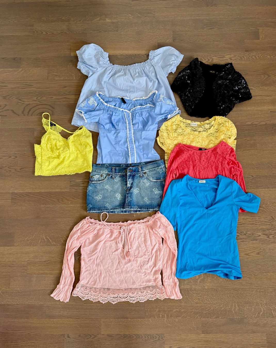 Lotti di vestiti: Kleiderpaket  Damen / Mädchen Grösse XS – Usato da Mühlethurnen venduto da Fudoshin1