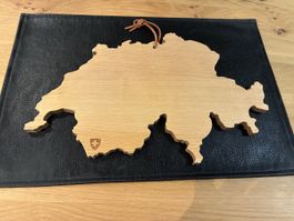Holzschneidebrett Apéro Apero Platte Teller Schweiz Form Neu