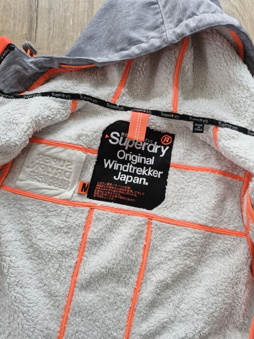 Superdry Giacche: Superdry Windtrekker Jacke – Usato da Ziefen venduto da sch_nx7p 2