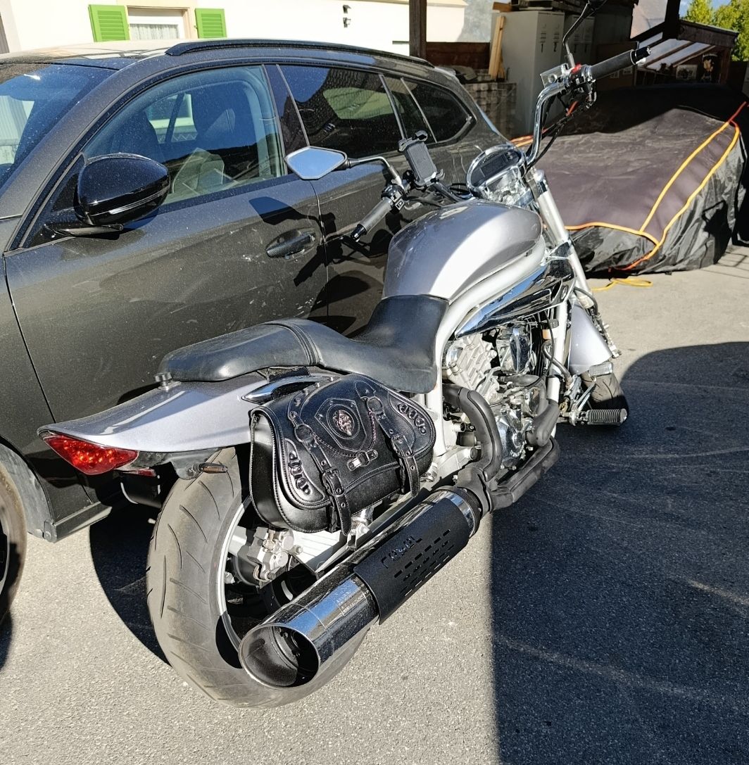 Hyosung Chopper: Motorrad mit MFK – Usato da Rebstein venduto da Amann.M 1