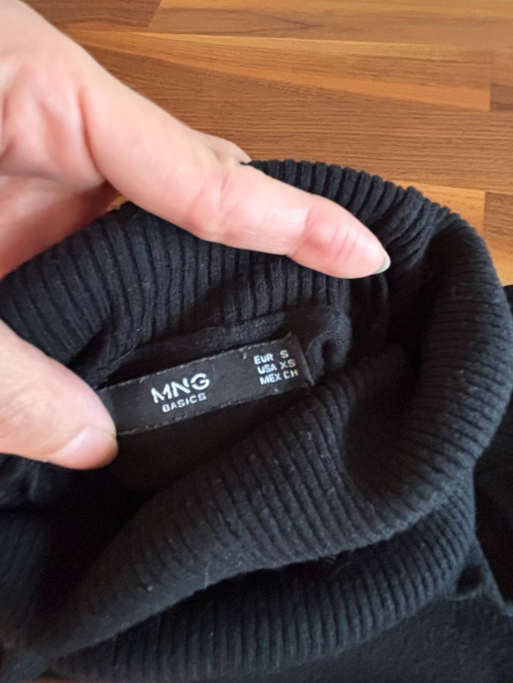 Mango Maglioni & Felpe: Mango / Rollkragenpullover / Schwarz / S – Usato da Winkel venduto da masrisa 2