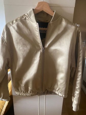 Très jolie jaquette ou blazer pour les filles pour 12 ans
