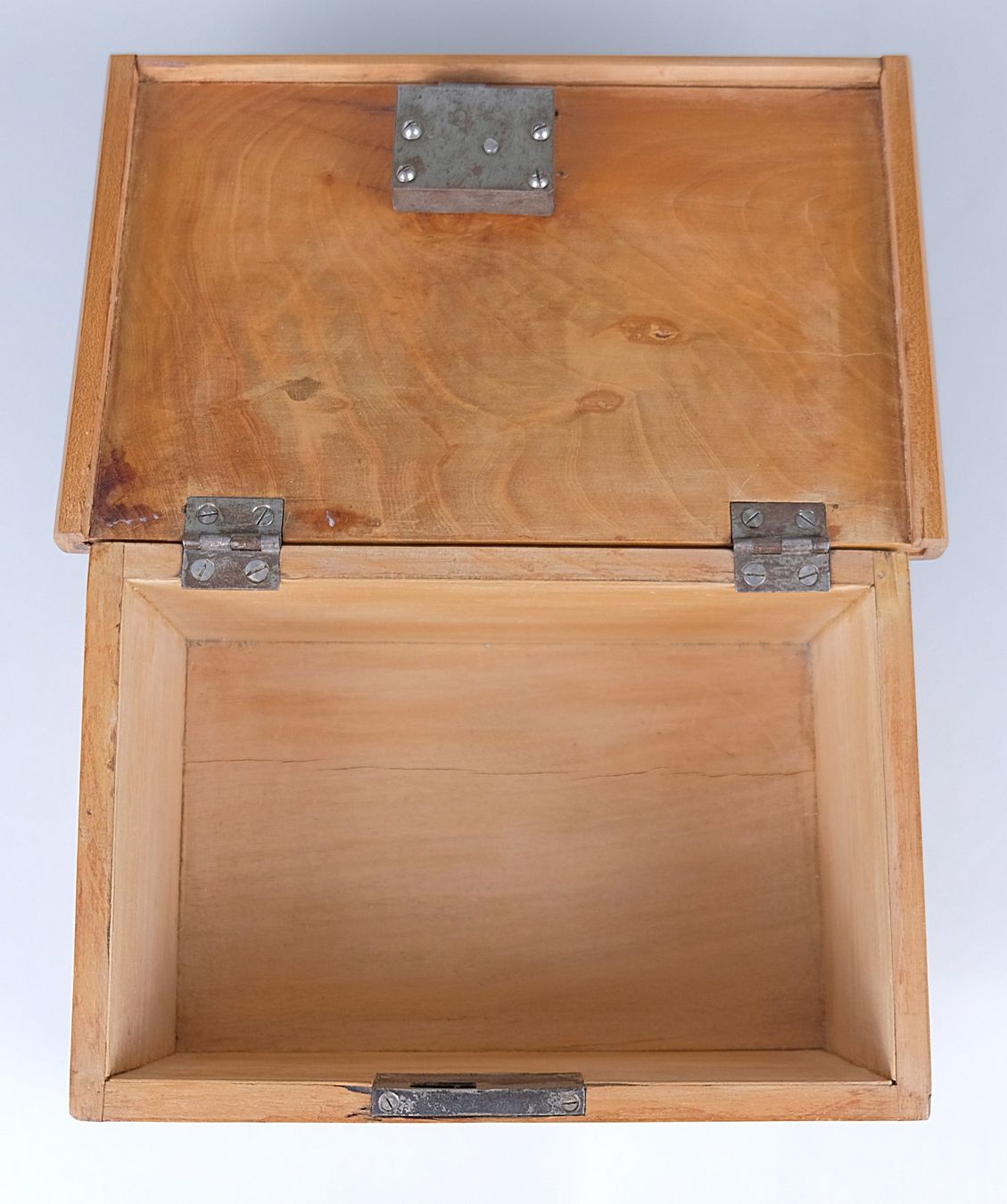 Dosen: Antike Holzschatulle (Zigarren-, Schmuck- oder Dokumente) – Gebraucht aus Volketswil von brockipfannenstil 3