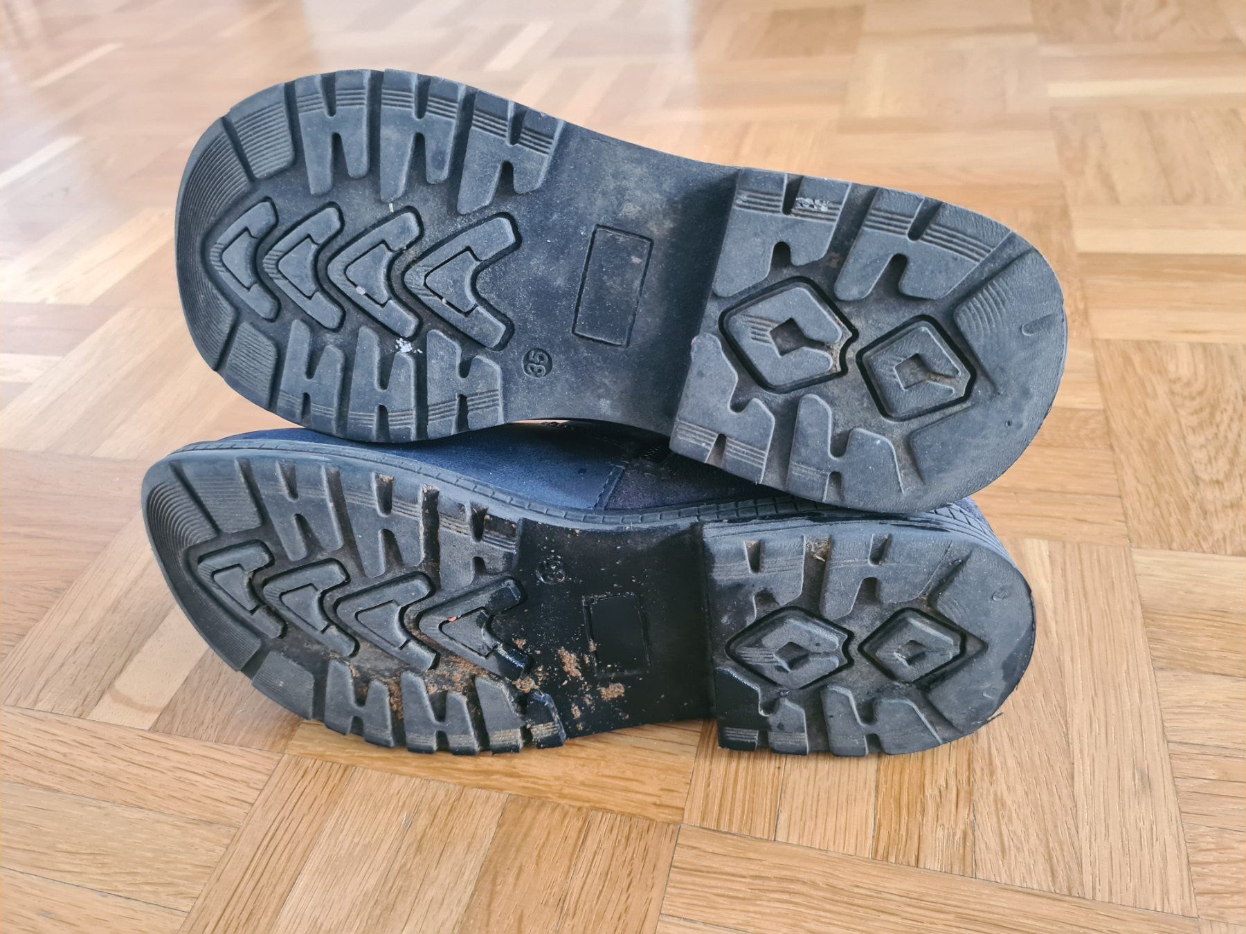 Friboo Schuhe für Mädchen: Stiefel Friboo Gr. 35 – Gebraucht aus Rudolfstetten von anjam81 4