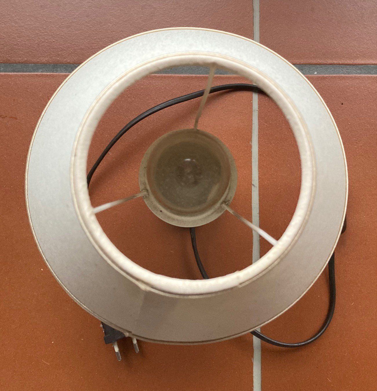 Lampade: Antike Nachttischlampe – Usato da Orselina venduto da Vrenegonde 1