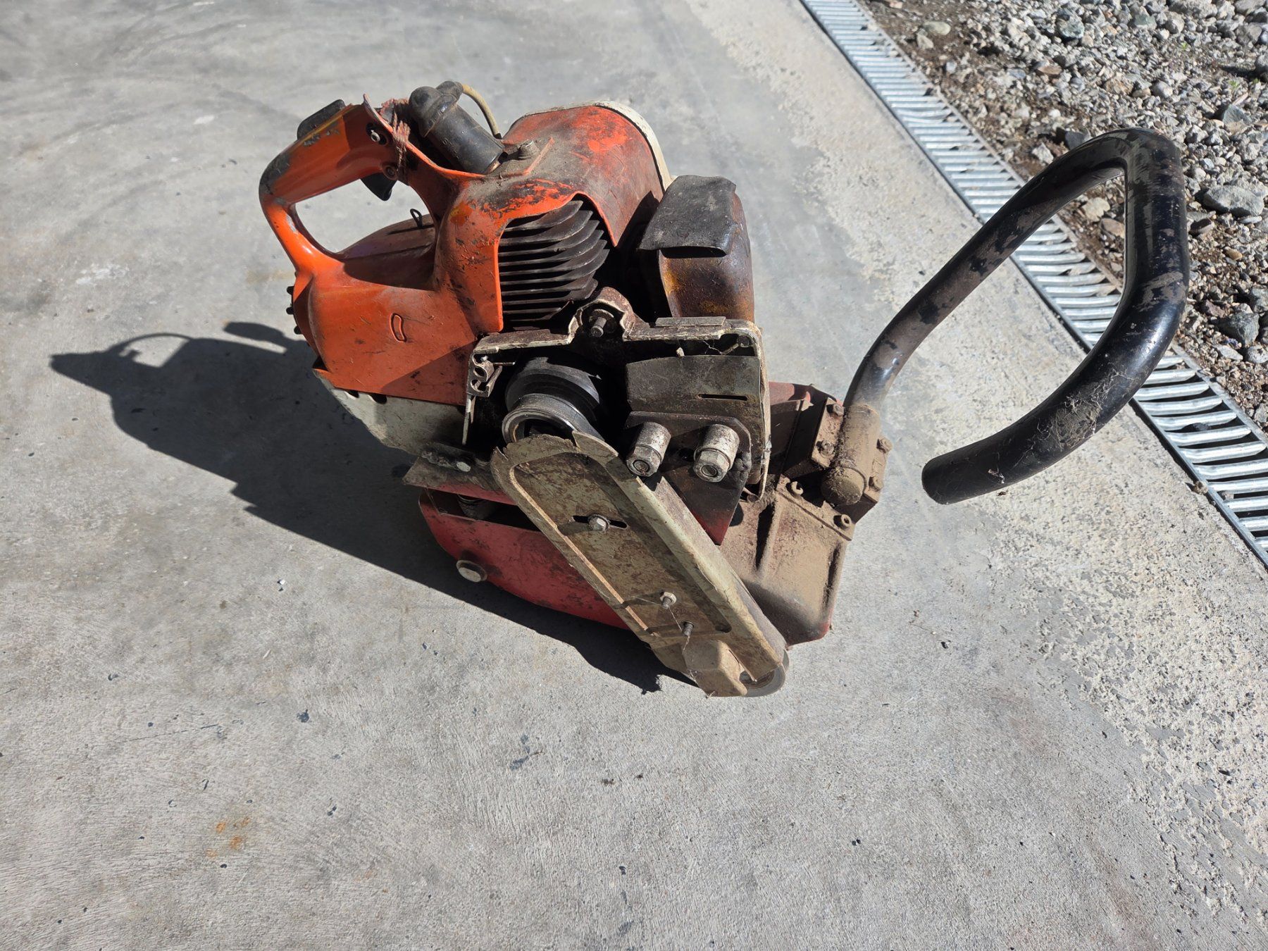 Stihl Toutes les machines: STIHL Entrinder Biber – Défectueux à Alvaneu Dorf par Becksli 1