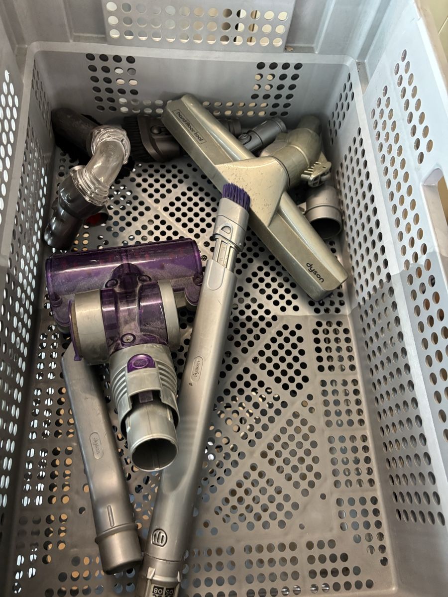 Dyson Staubsauger & Zubehör: Dyson staubsauger defekt – Defekt aus Bütschwil von sof_p98b 2