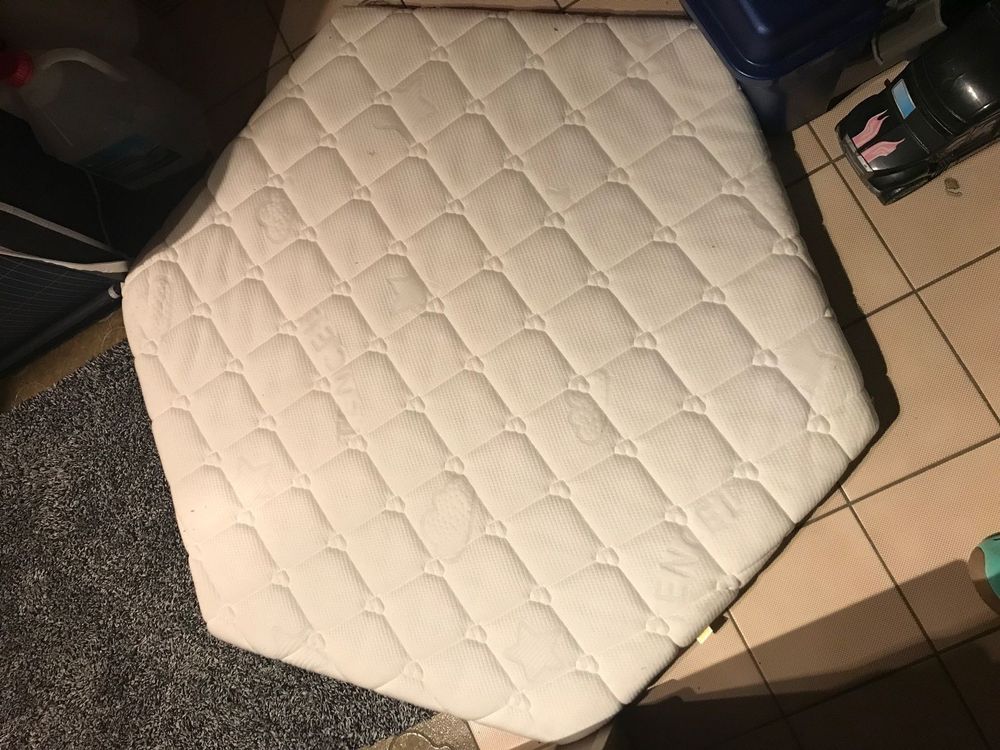 Matelas Pour Parc Bébé Octogonal 112x112 Cm - Mousse Haute Résilience 5 Cm - Housse Bambou - Fabriqué En France
