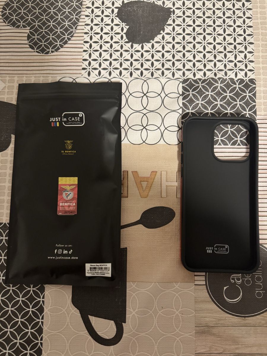 Cover & Protezioni schermo: Benfica Lissabon Hülle Iphone 15 Pro Max – Nuovo e nell'imballaggio originale da Ostermundigen venduto da Ruizinho1904 1