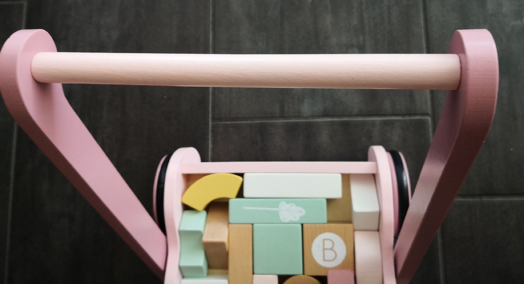 Jouets: Lernlauf Holzwagen rosa – D'occasion à Ottenbach par Acki_la 4