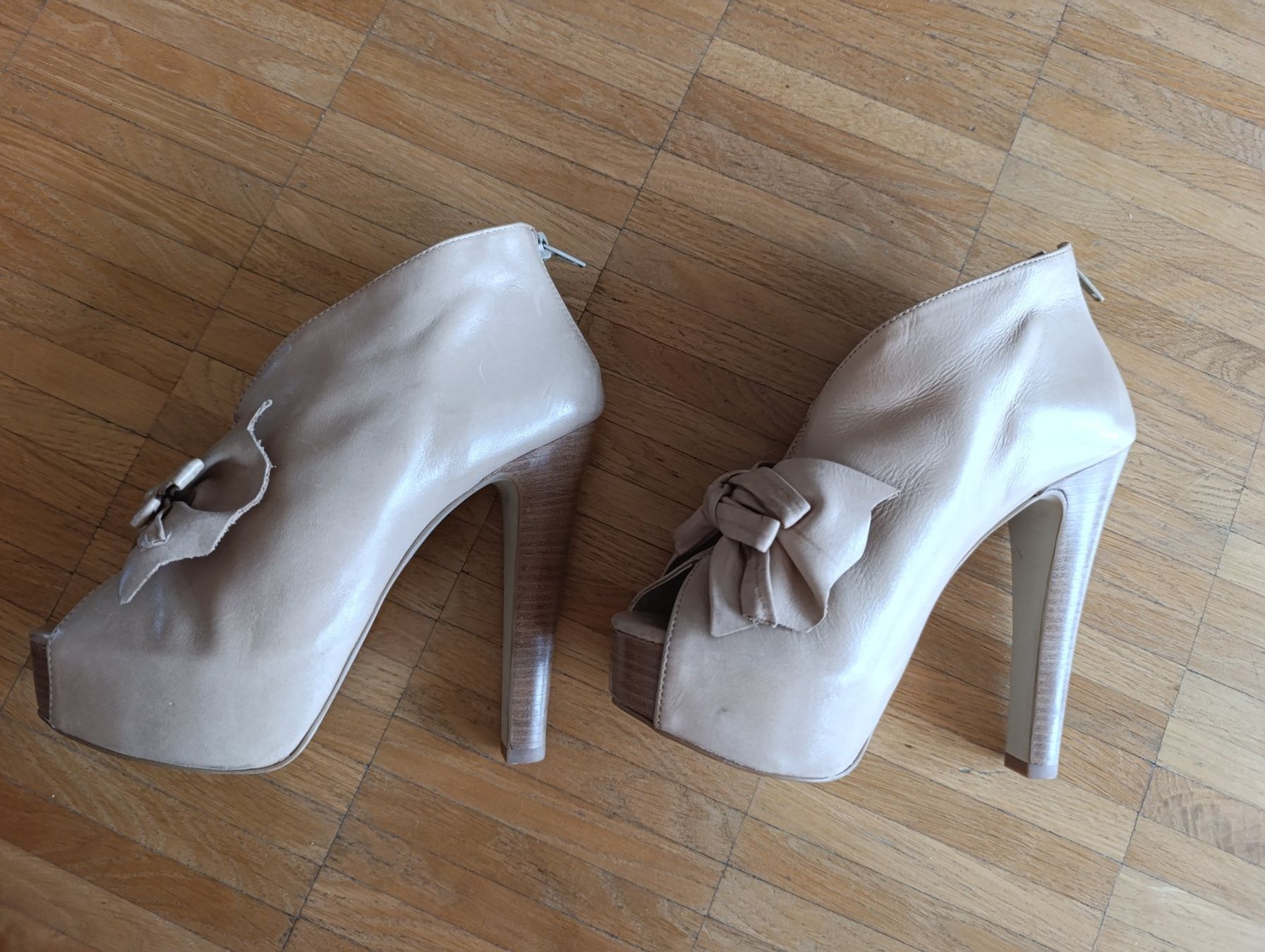 Stuart Weitzman Scarpe da donna: ALDO Beige Peep Toe Ankle Boots Gr 40. – Usato da Zürich venduto da VorlonShadow 4