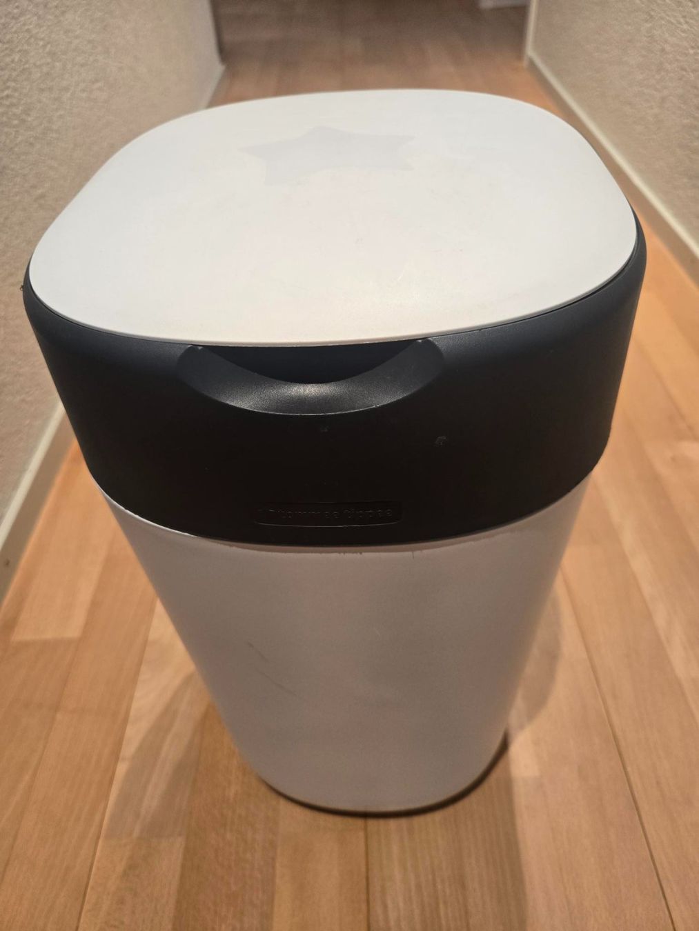 Tommee Tippee Abfalleimer: Windeleimer Tommee Tippee Sangenic weiss neuwertig – Gebraucht aus Pratteln von jan_pg6x