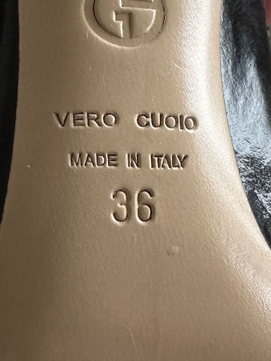 Armani Scarpe da donna: Elegante Armani Pumps Gr. 36, Leder, Schwarz – Nuovo (secondo la descrizione) da Wangen b.Dübendorf venduto da Goe 3
