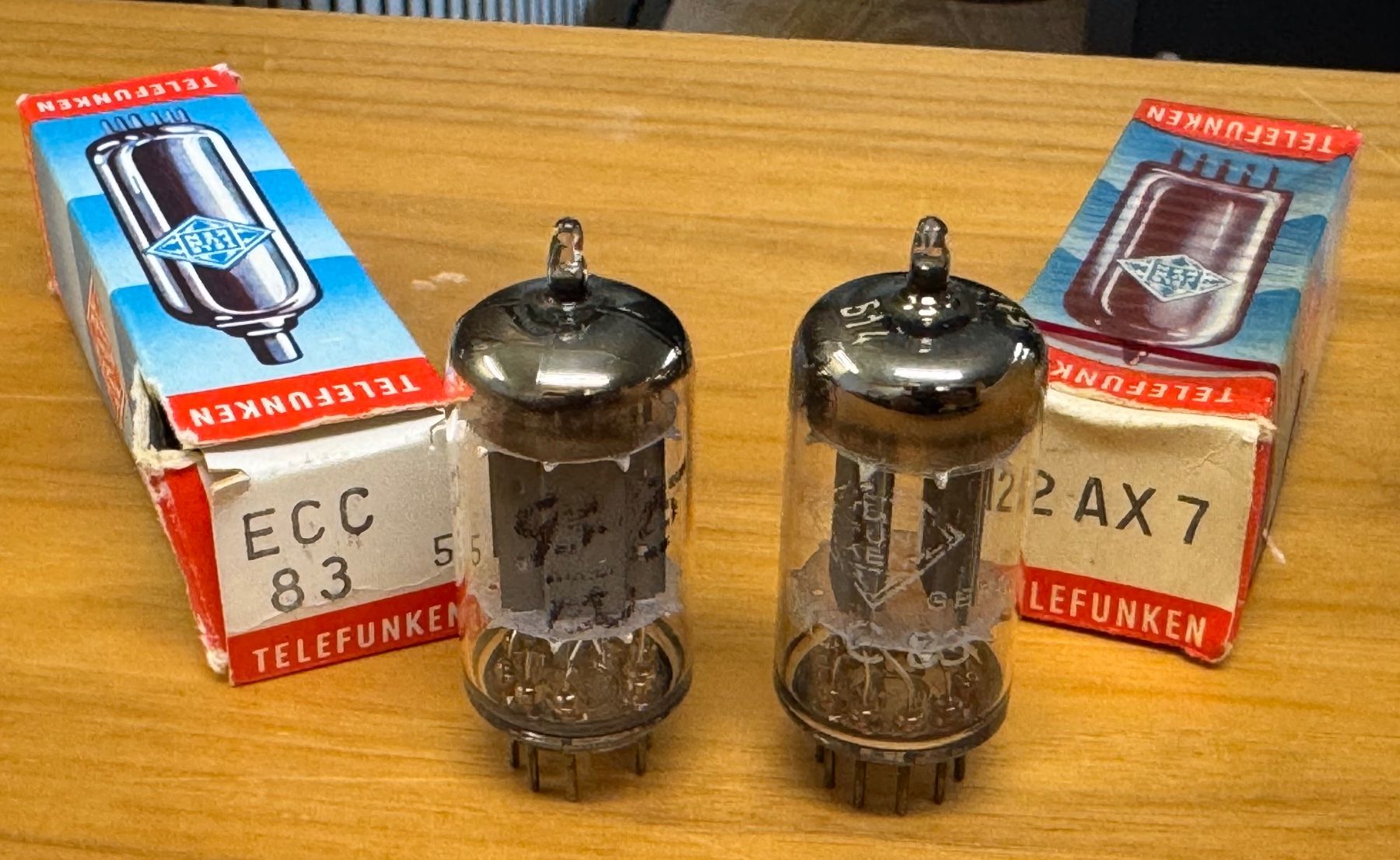 Telefunken Amplificateurs: Telefunken ECC83 – D'occasion à Ebertswil par audivero