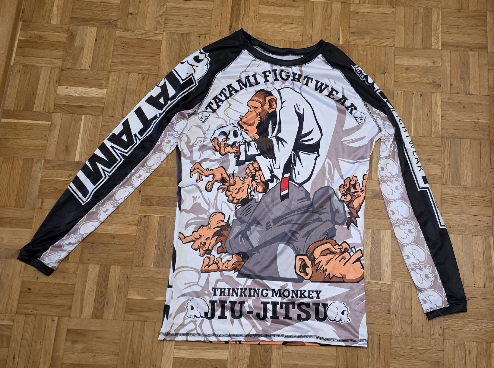 T-shirts: rashguard tatami 2xl  – D'occasion à Lausanne par Ari-92