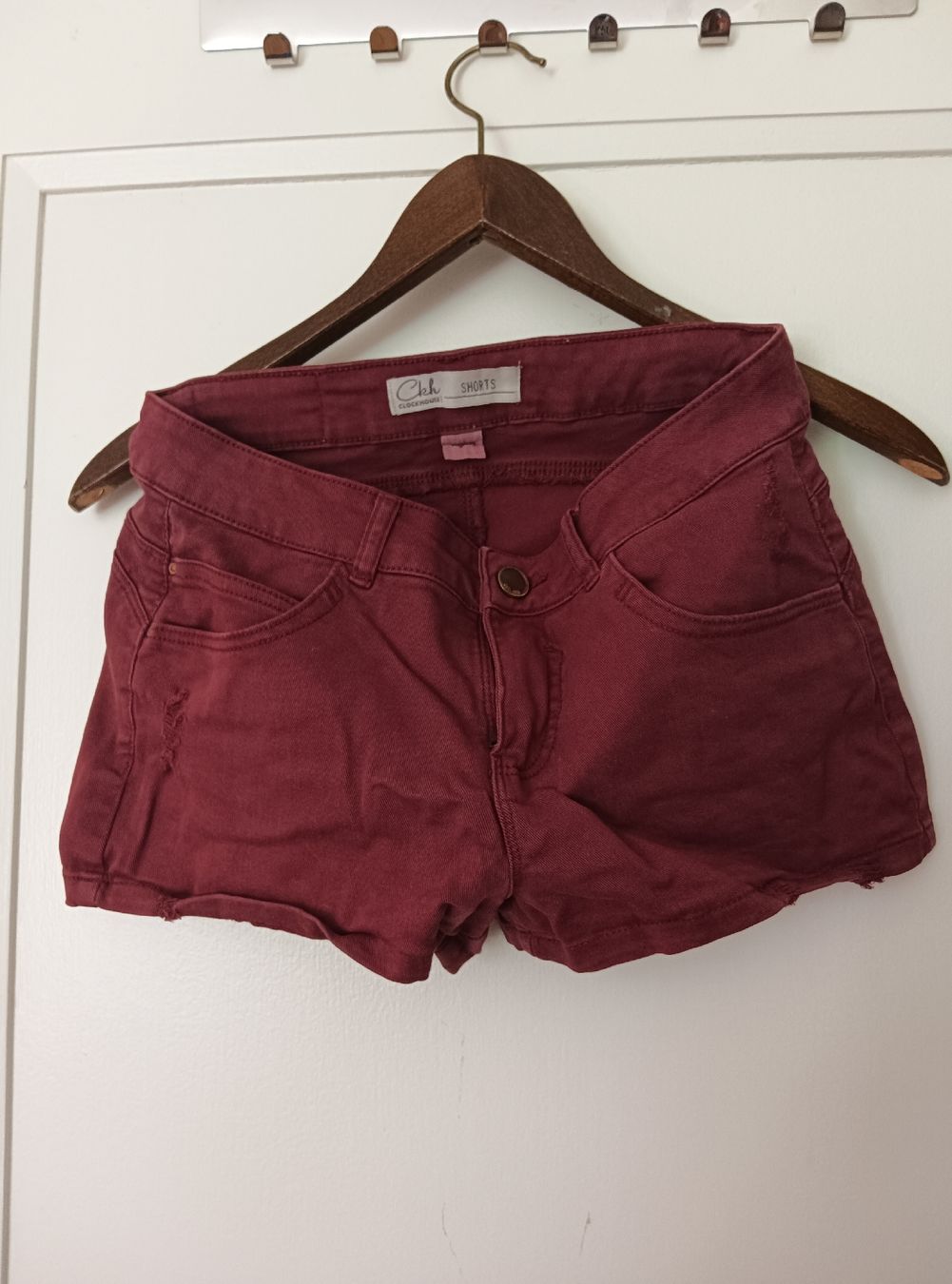 Pantaloni: Clockhouse Shorts, weinrot, Grösse 26 – Usato da Zürich venduto da Asteraki